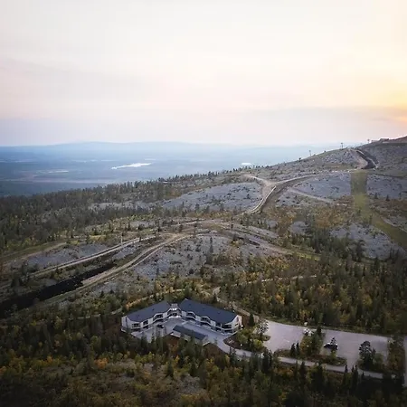 North - Hilltop Gielas