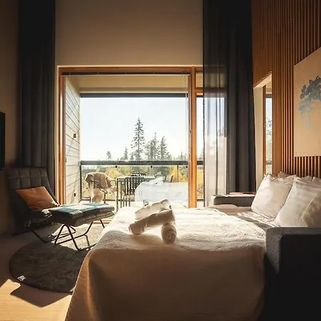 North - Hilltop Gielas *