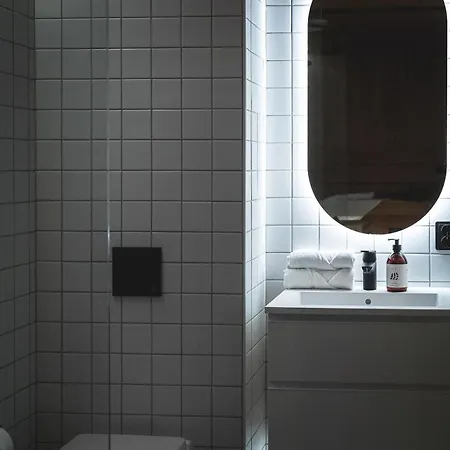 North - Hilltop Gielas *