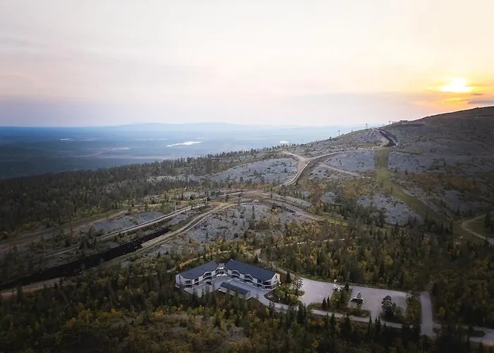 North - Hilltop Gielas