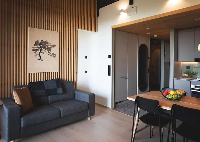 North - Hilltop Gielas 基蒂莱