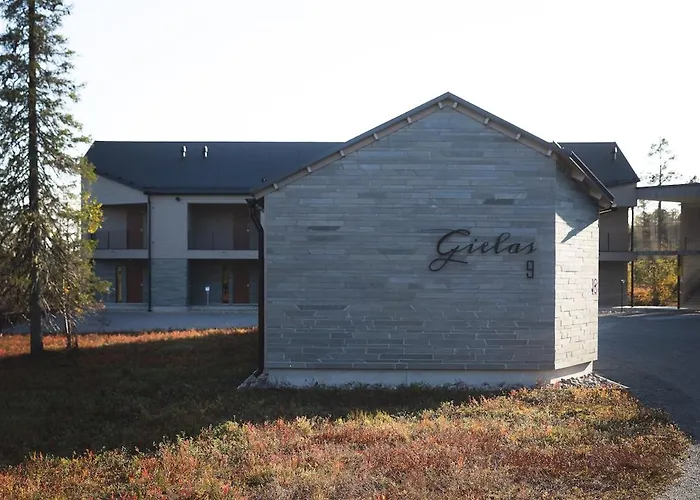 North - Hilltop Gielas *